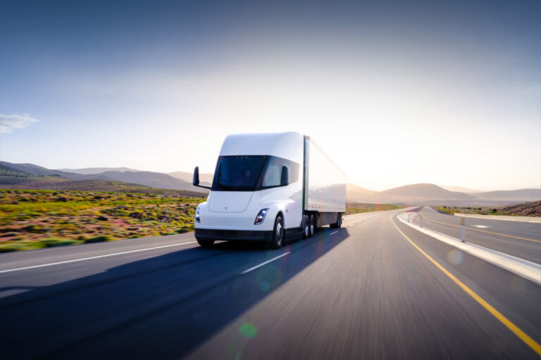 Tesla Semi Al Via Le Consegne Del Camion Elettrico