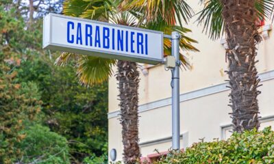 Carabinieri, insegna della caserma