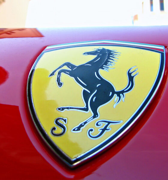 ferrari logo