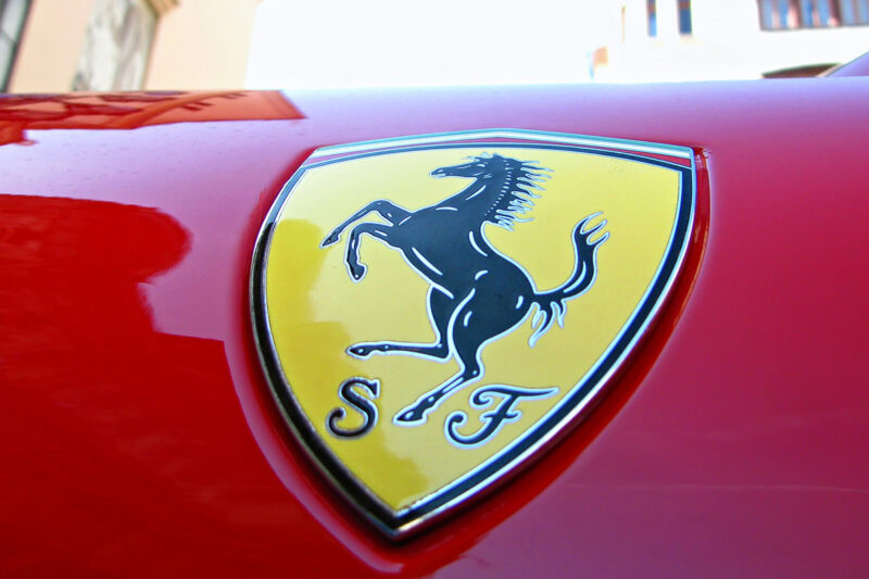 ferrari logo