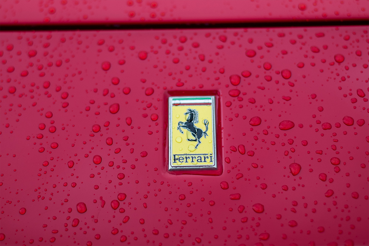 Ferrari Classica, logo