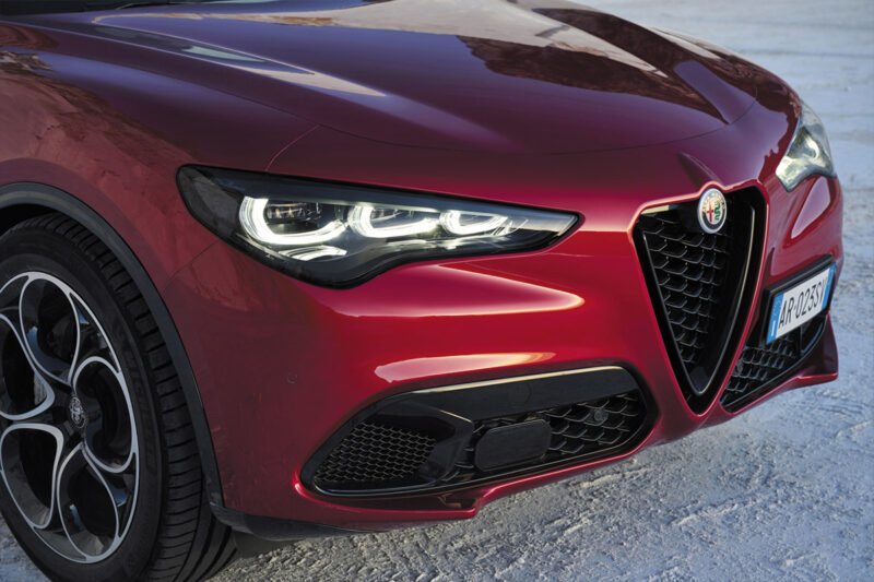 Alfa Romeo Stelvio, dettaglio anteriore