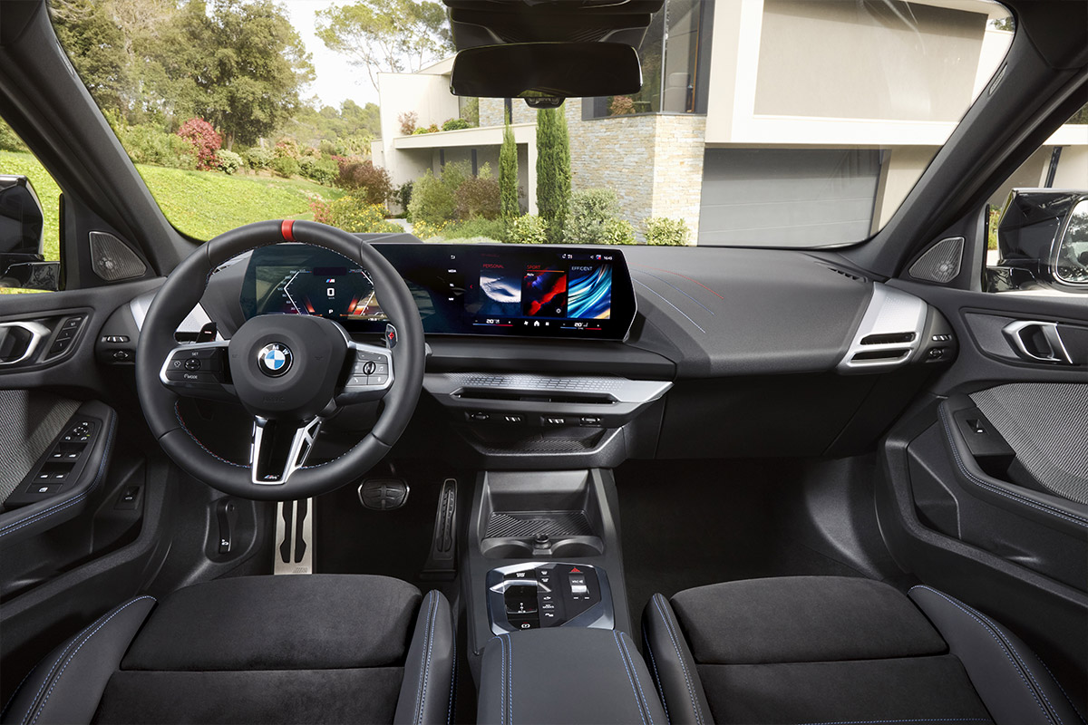 BMW M135 xDrive, interni