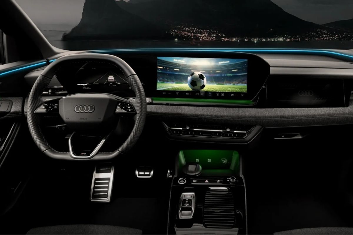 Audi, app DAZN display auto