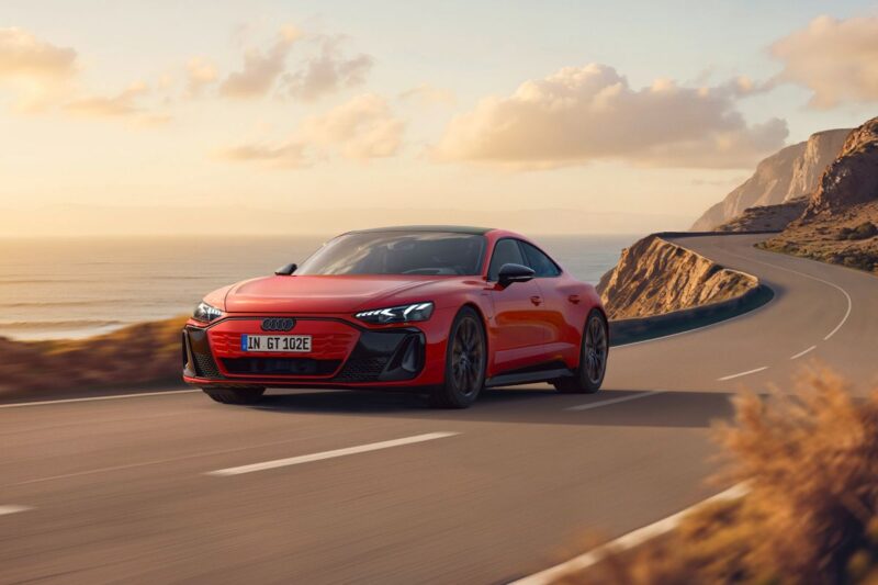 Nuova Audi e-tron GT quattro versione entry level