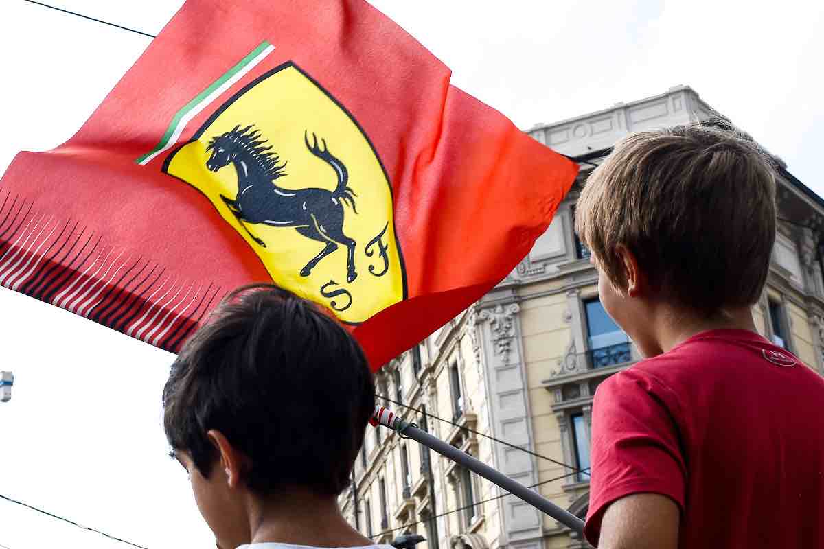 Ferrari auto corsa