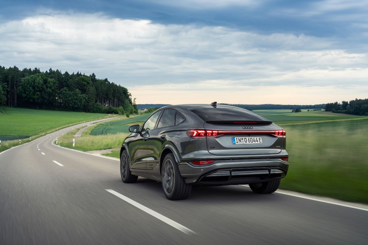 La nuova Audi Q6 Sportback e-tron
