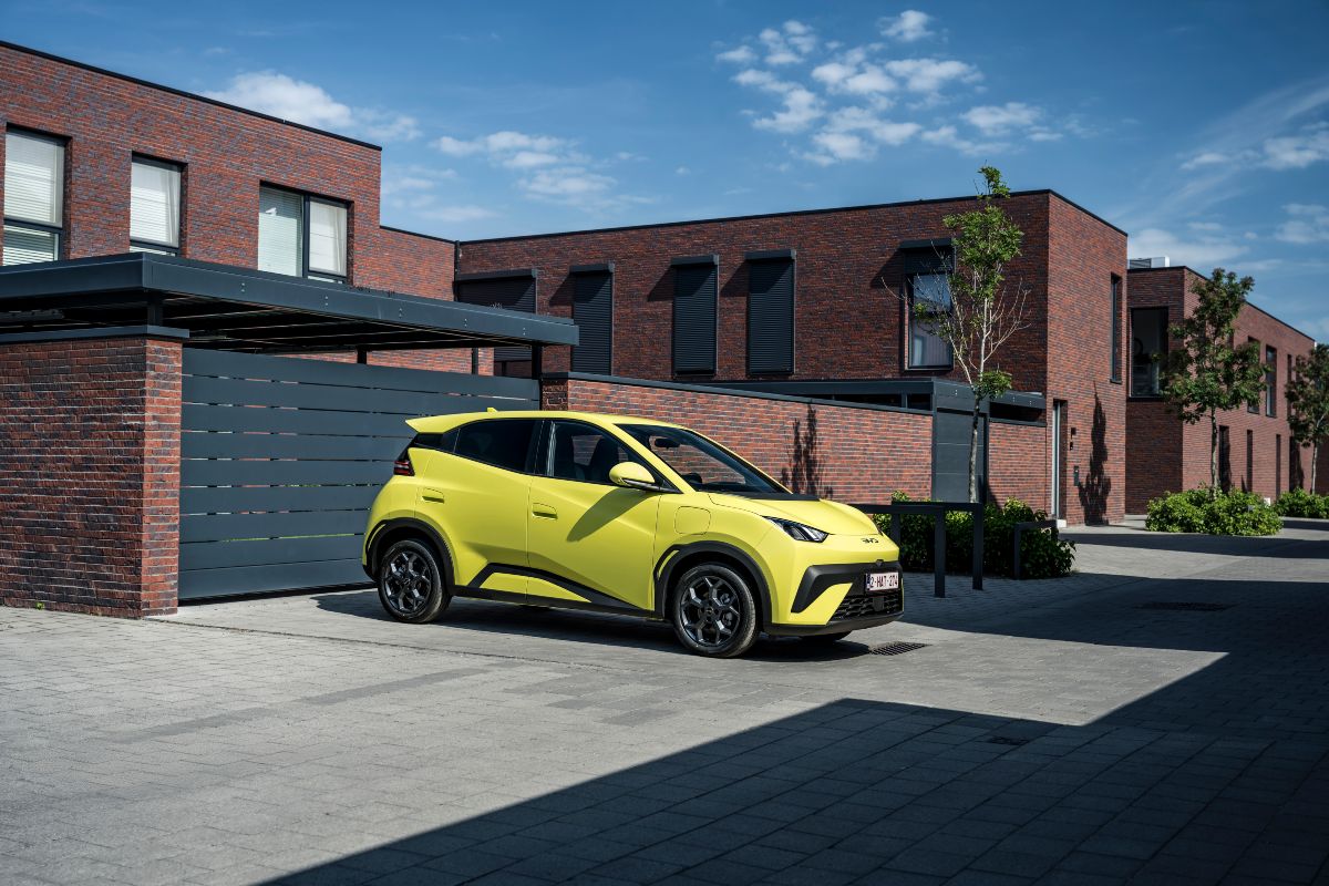 BYD Dolphin Surf, city car elettrica
