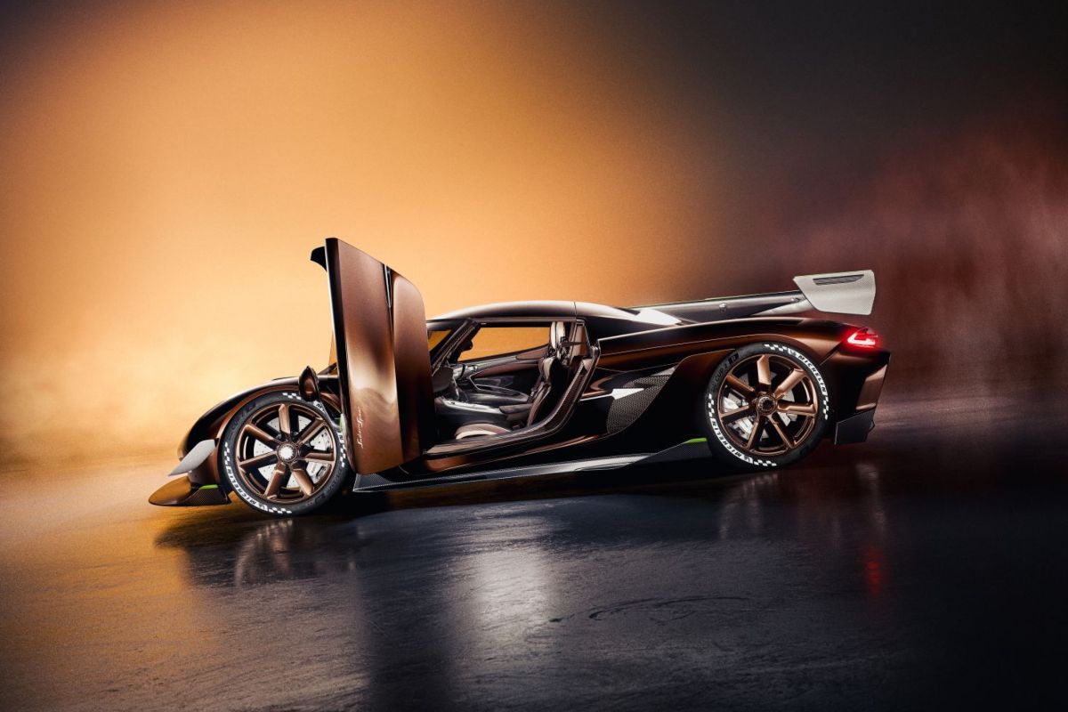 La nuova supercar Koenigsegg Sadair’s Spear