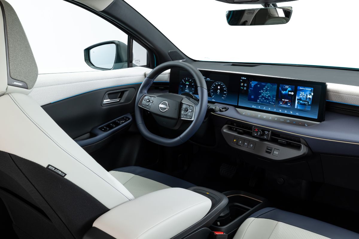 Gli interni della nuova Nissan Leaf