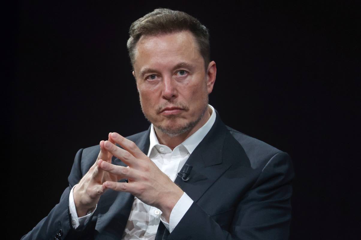 Elon Musk battuto