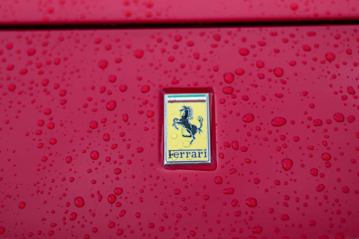 Ferrari logo