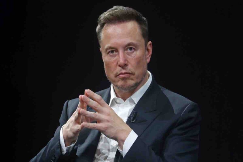 Elon Musk sfida