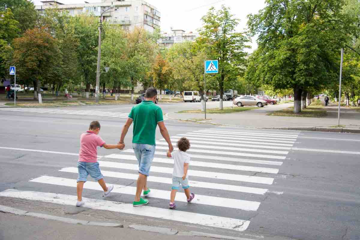 Attraversare con bambini