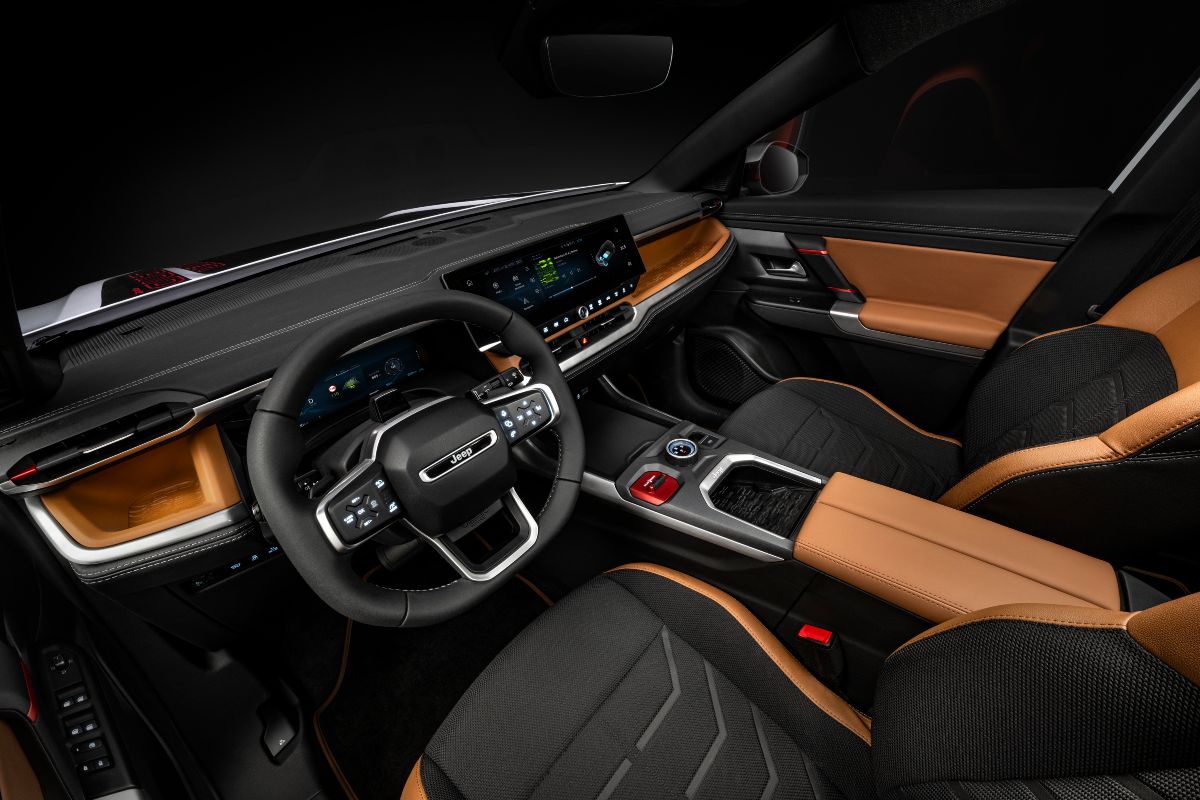 Gli interni della nuova Jeep Compass 4xe