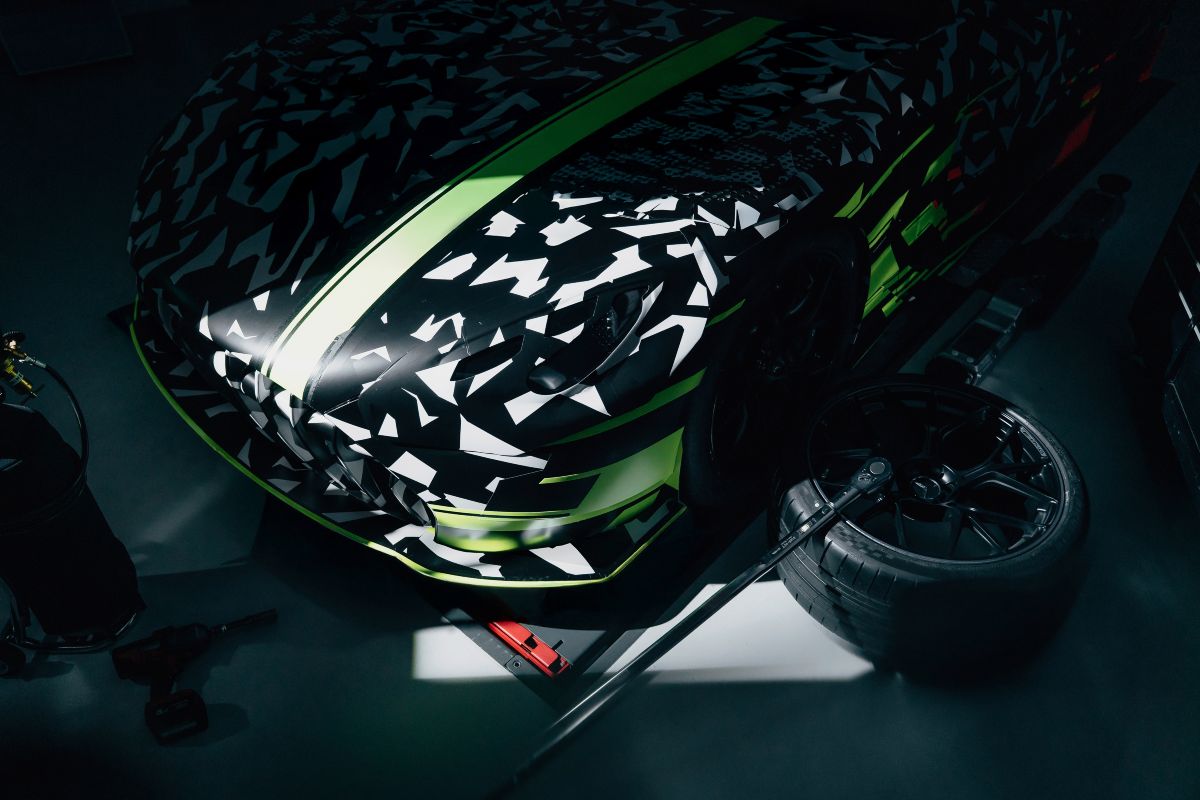 Il nuovo concept Mercedes-AMG GT Track Sport