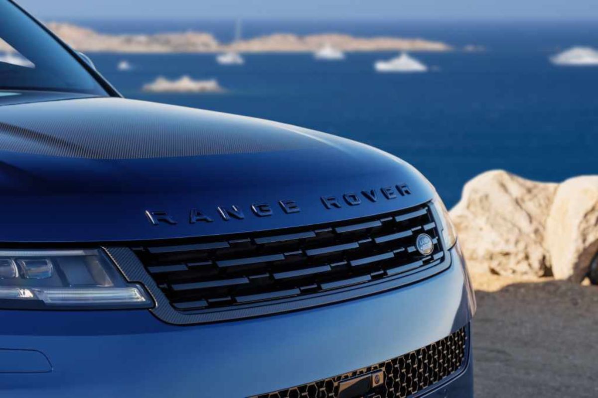 Range Rover Sport, SV Bespoke Nocturne, frontale