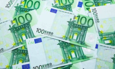 Denaro cento Euro