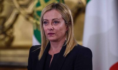 Giorgia Meloni auto