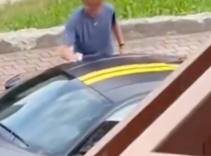 Sinner lavare Ferrari