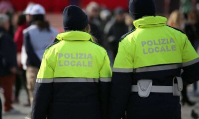 Polizia Locale auto smontata