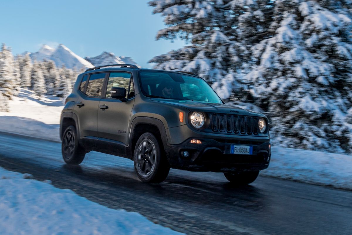 Jeep Renegade, colore grigio