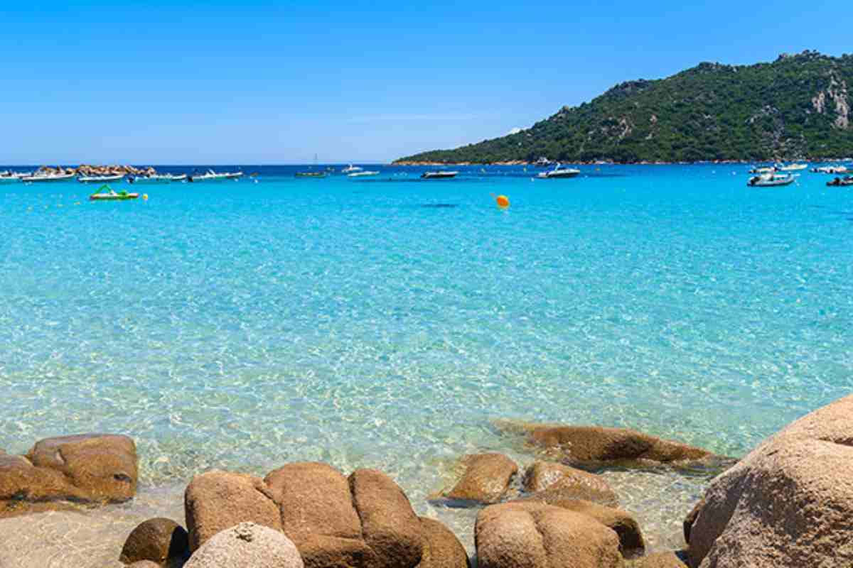 La spiaggia di Santa Giulia in Corsica