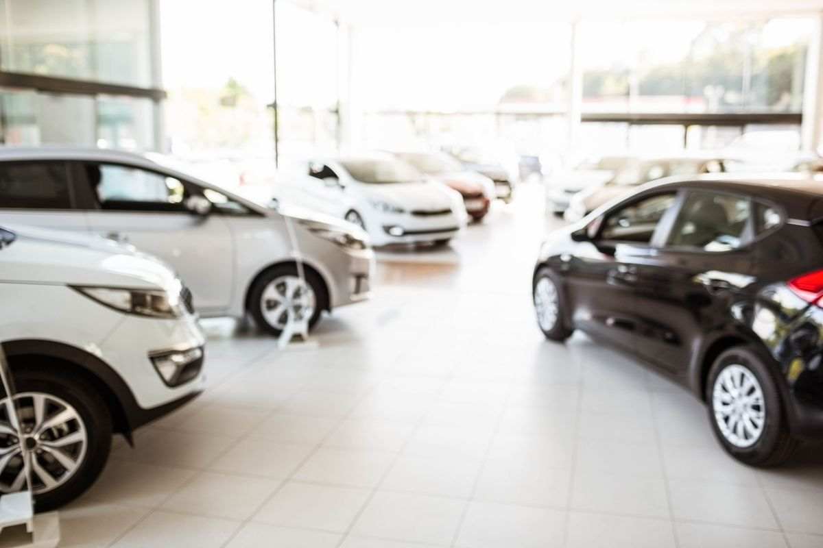 Concessionaria auto sospensione