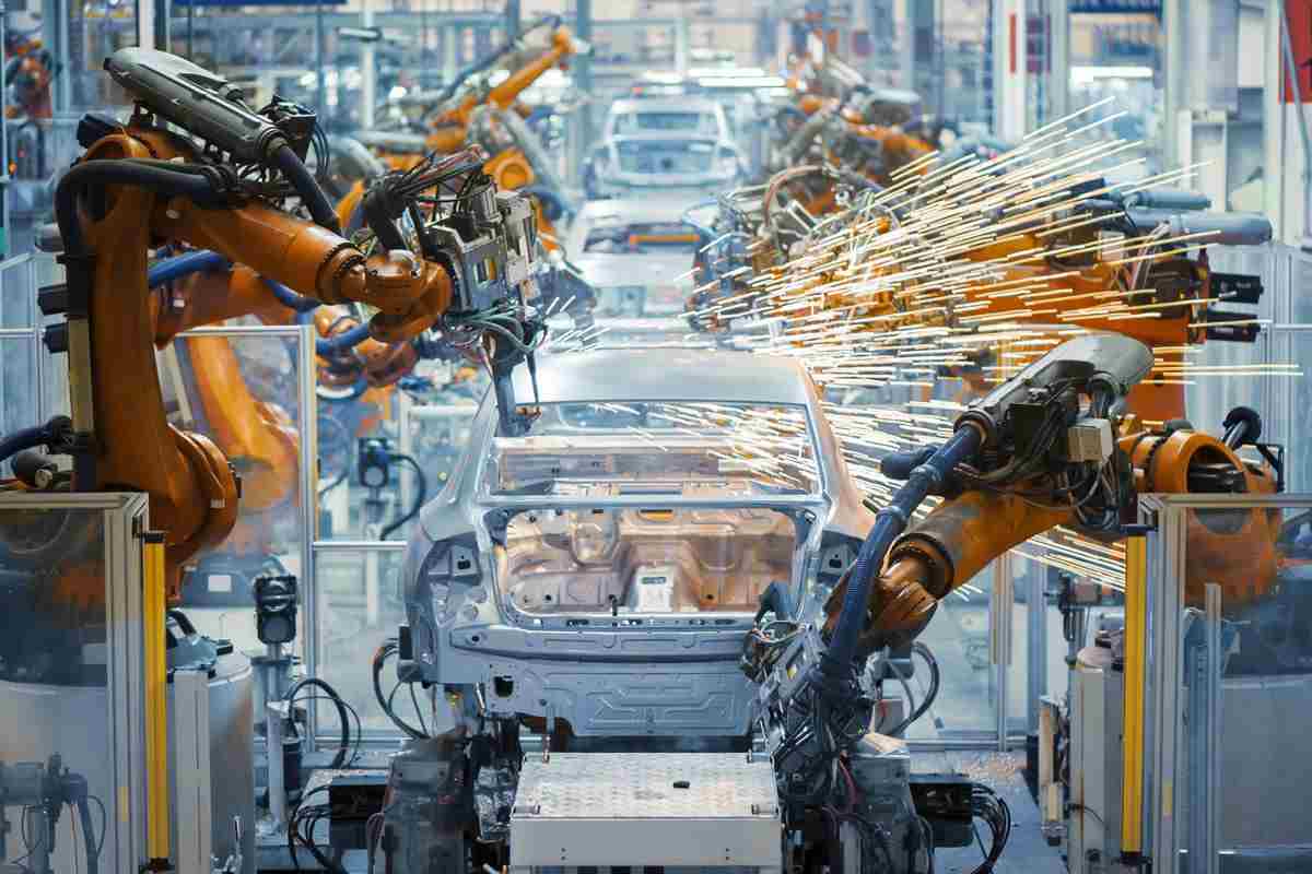Crisi nel settore manodopera della FIAT: stipendi troppo bassi e nuove assunzioni