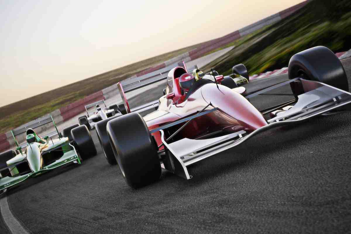 Record accelerazione frenata auto