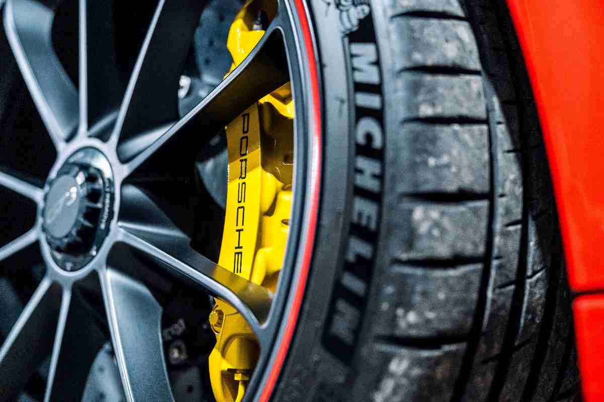 Porsche annuncio