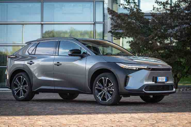 Auto Toyota BZ