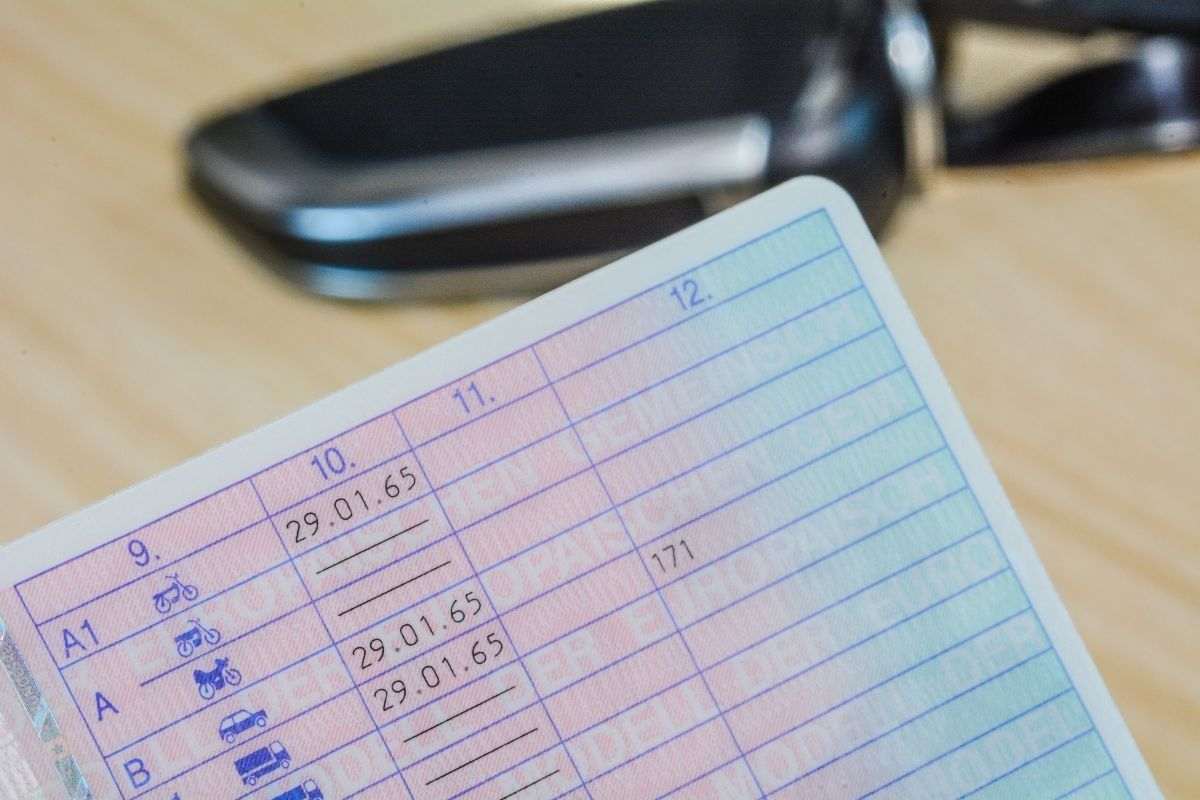 Ritiro patente dopo soli 15: dove è successo e perchè