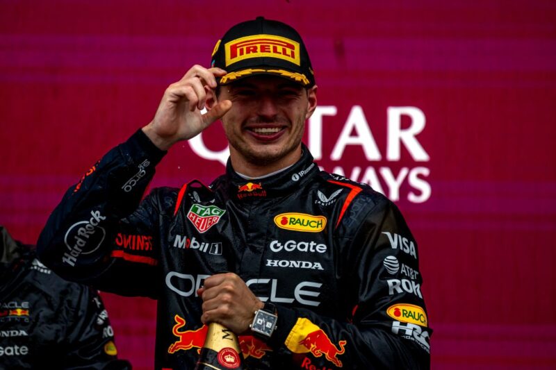 Max Verstappen, festeggia sul podio