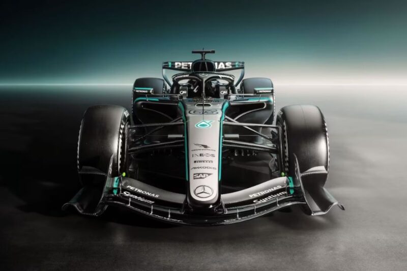La Mercedes AMG F1 - W17 , che correrà nel campionato 2026