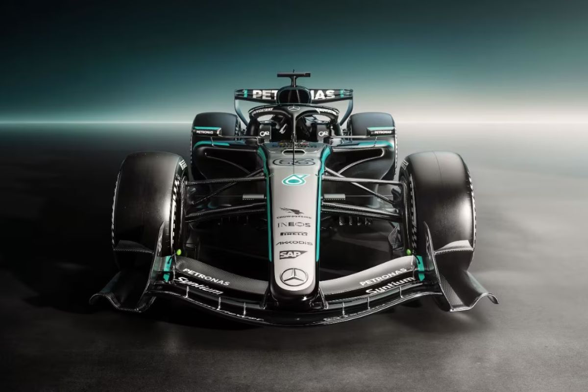 La Mercedes AMG F1 - W17 , che correrà nel campionato 2026