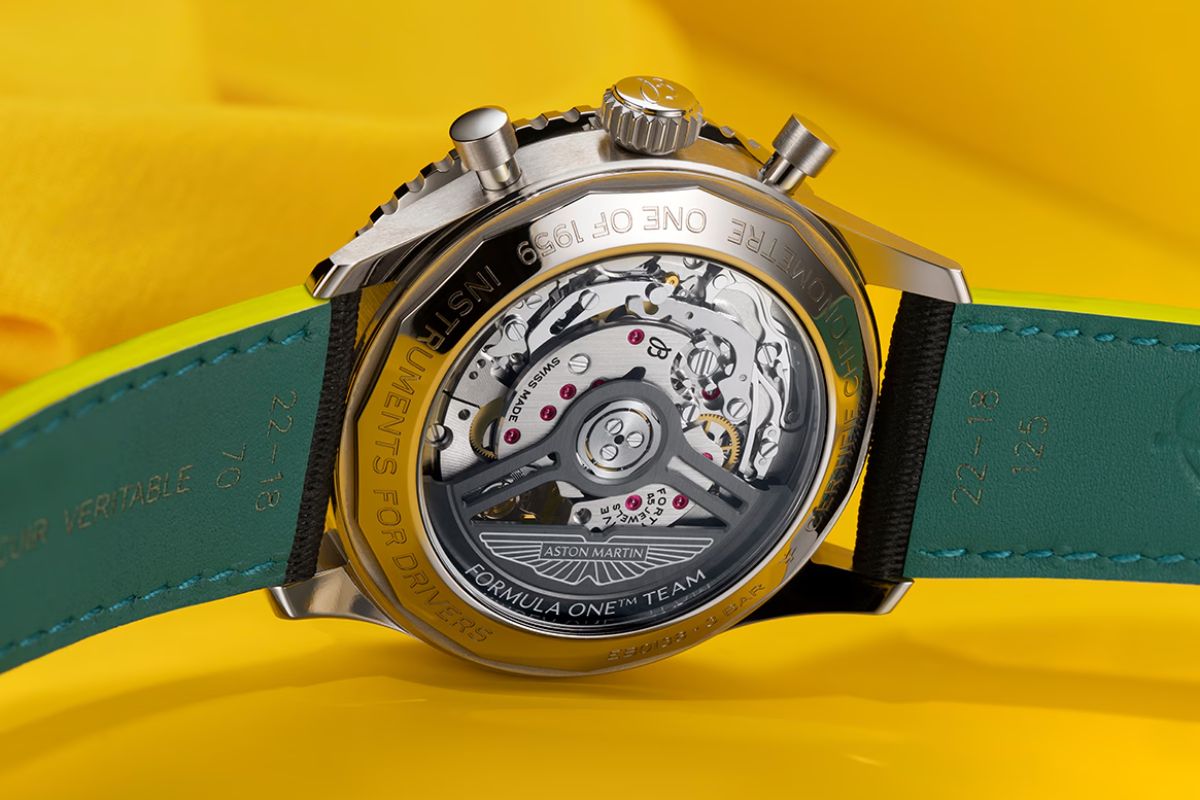 Breitling Navitimer B01 Chronograph 43 Aston Martin Aramco Formula One Team