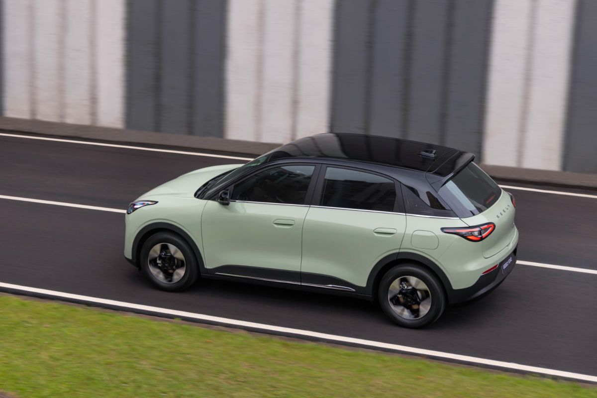 La nuova Geely EX2