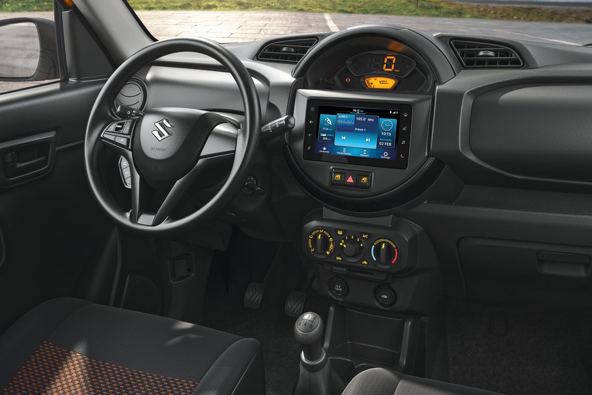 Vista degli interni della nuova Suzuki S-Presso