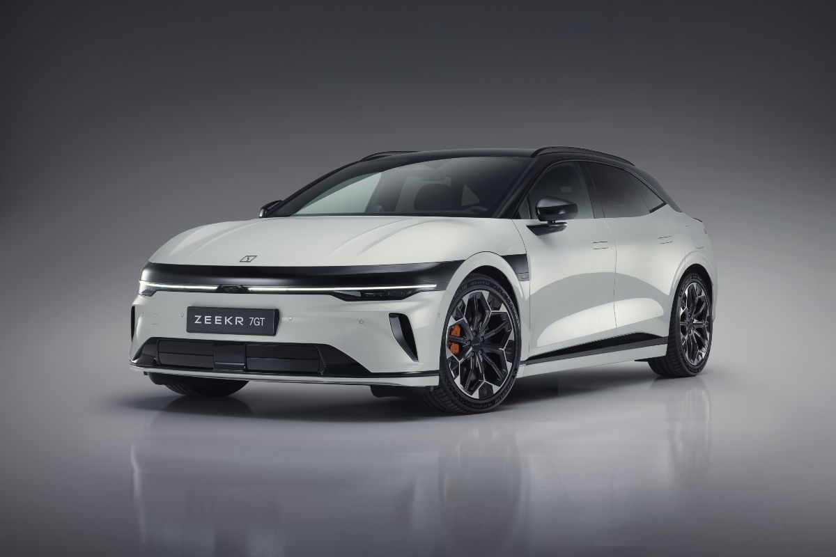 La nuova Zeekr 7GT