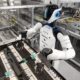 Robot umanoide nello stabilimento BMW di Lipsia
