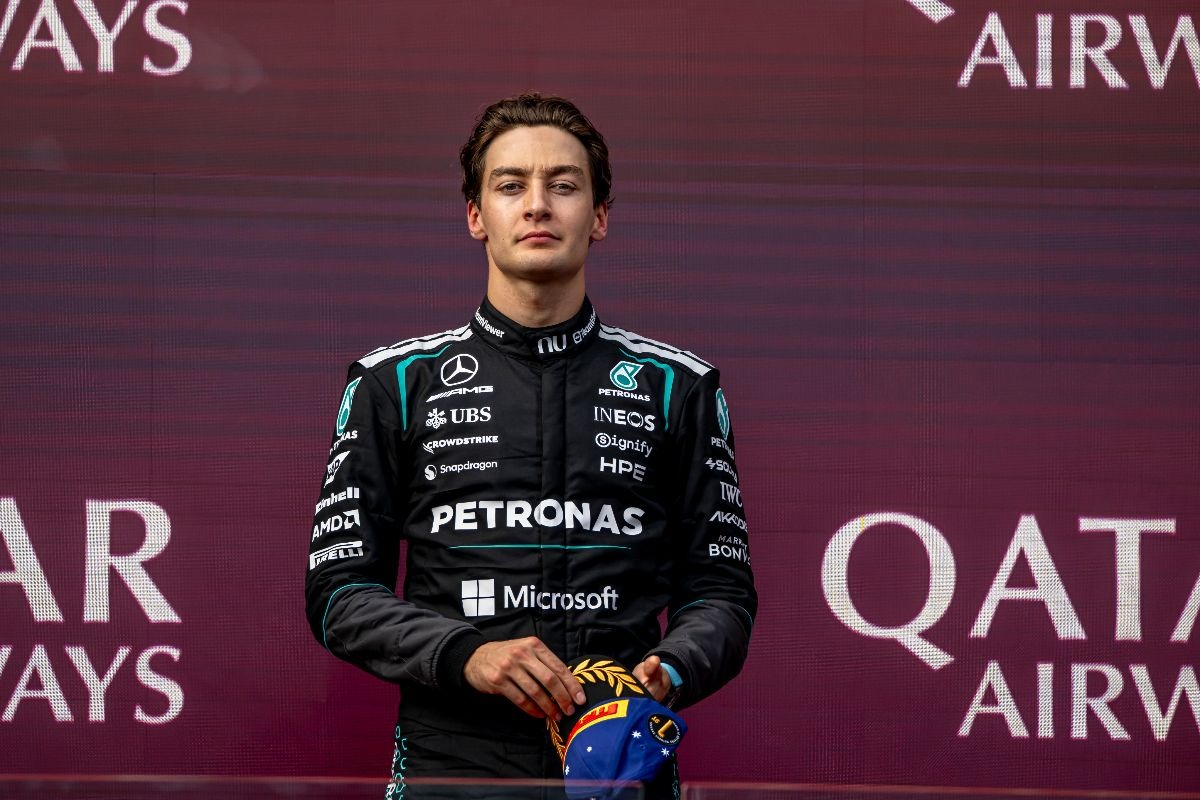 George Russell sul podio del Gran Premio d'Australia di F1 2026.