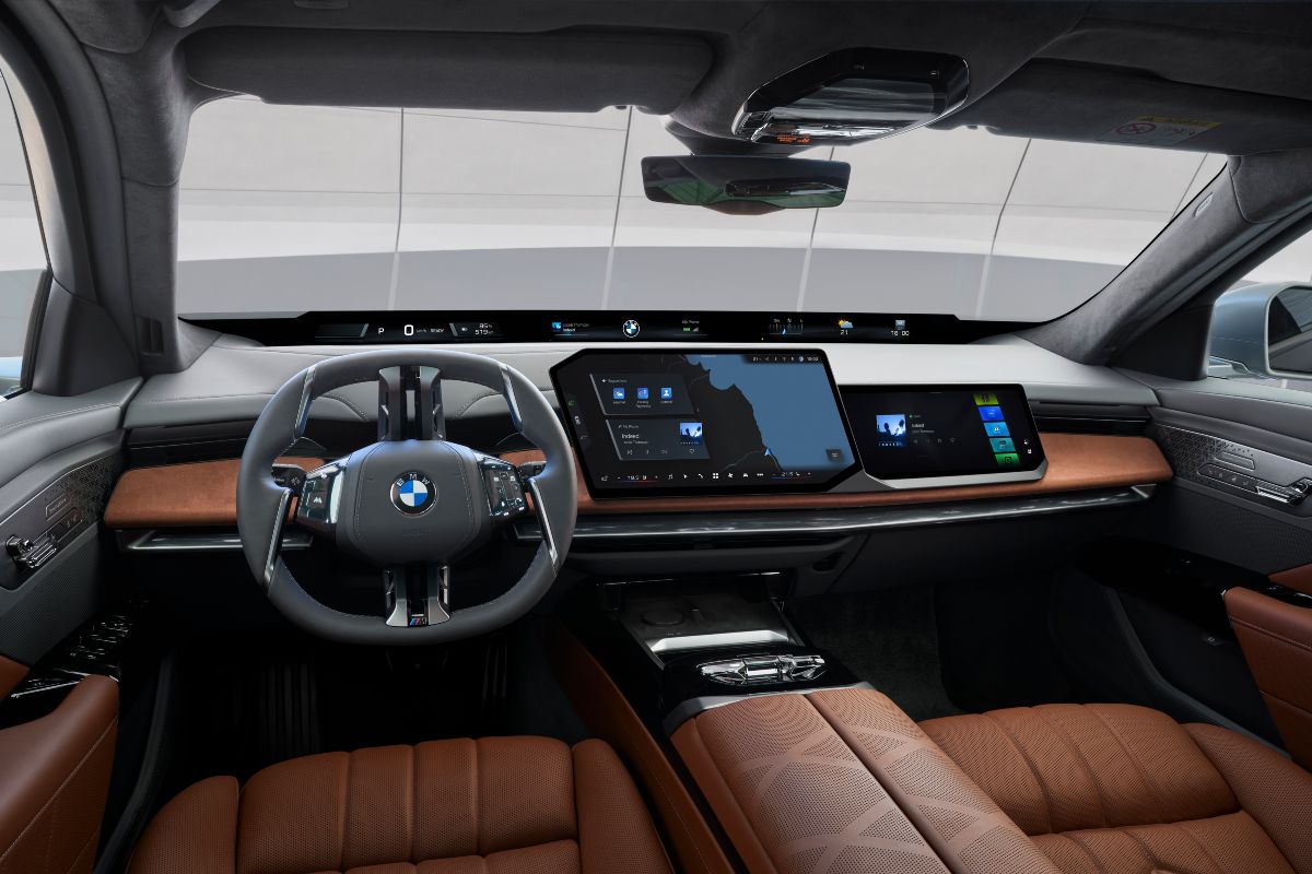 Vista degli interni della nuova BMW i7 60 xDrive.