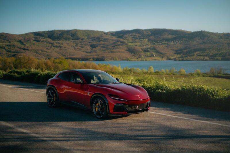 La nuova Ferrari Purosangue Handling Speciale.