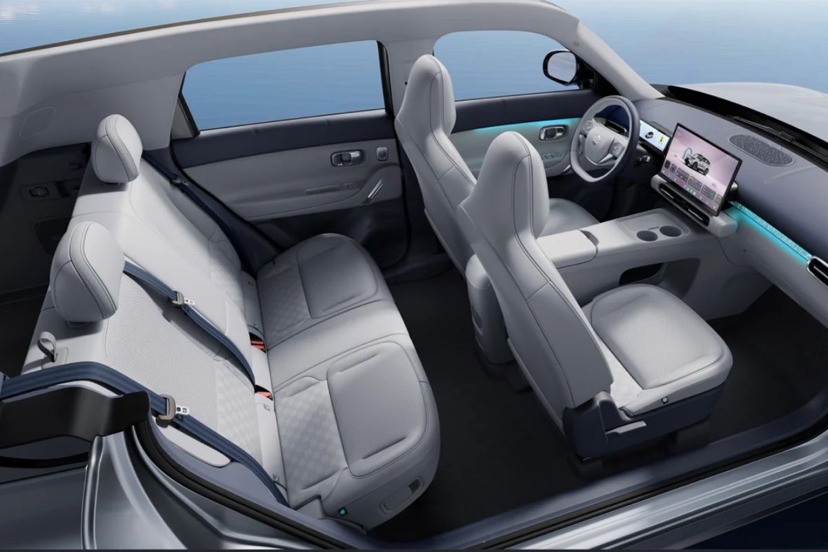 Vista degli interni della Leapmotor B03X.