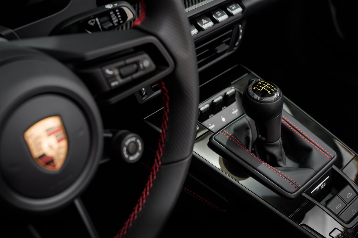 Vista degli interni della nuova Porsche 911 GT3 S/C.