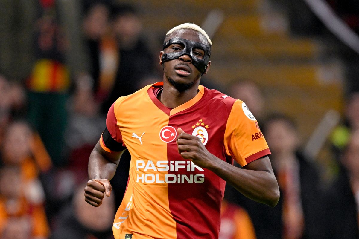 Il calciatore Victor Osimhen durante una partita del Galatasaray.