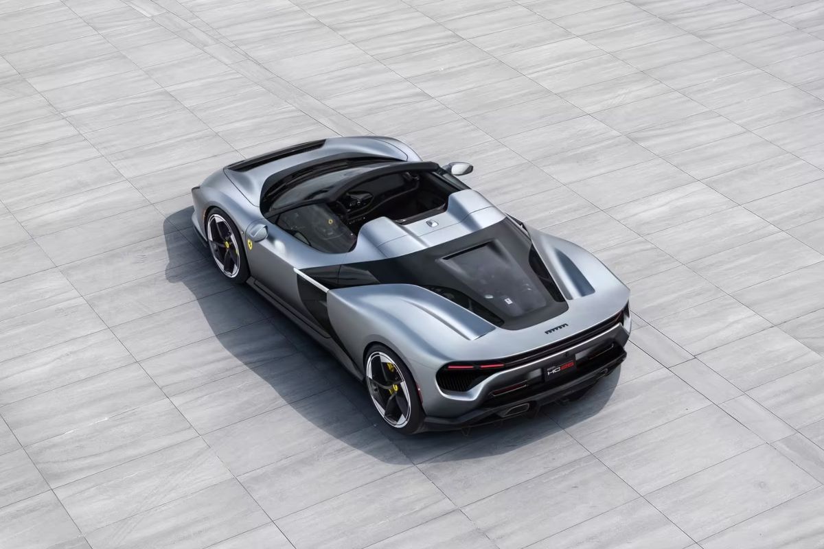 La nuova Ferrari HC25.