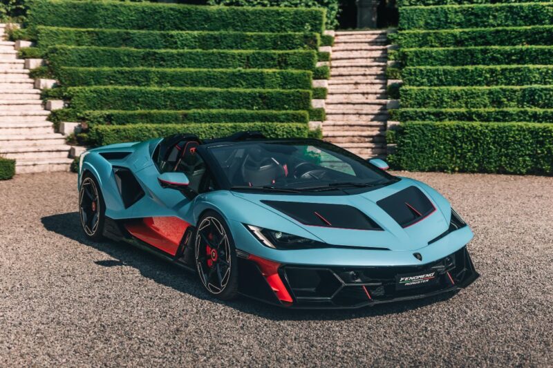 La nuova Lamborghini Fenomeno Roadster.