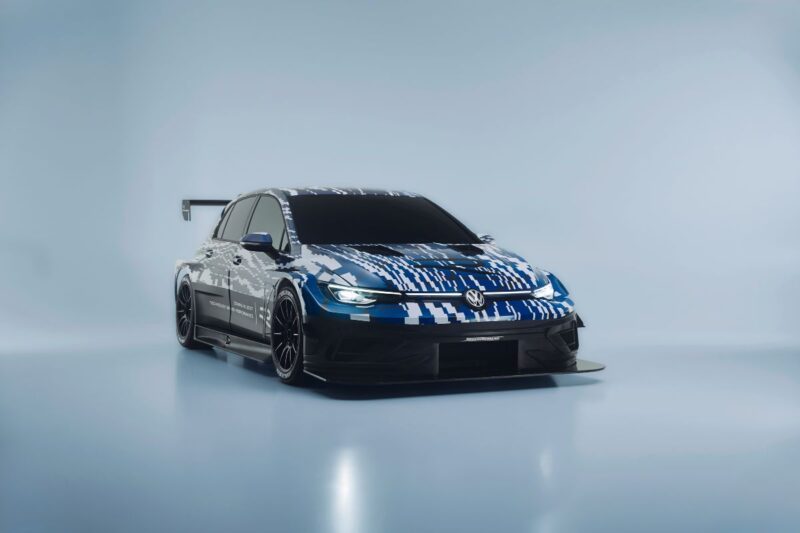 La Volkswagen Golf R 24H che parteciperà alla 24 Ore del Nürburgring nel 2027.